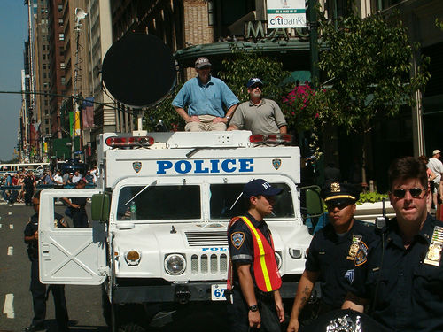 NYPD_LRAD_Long_Range_Acoustical_Device_2004_in_NYC_picture_[at_StopMindcontrol.com]
